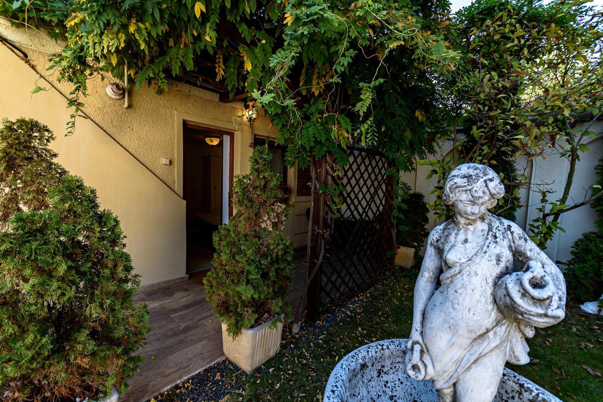 Vila Sarada Boutique Deva Exterior photo